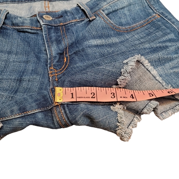 Old Navy Diva Cutoff Jean Shorts | Mid-Rise | Blue Wash Denim | Denim Shorts | 4 - Picture 10 of 11